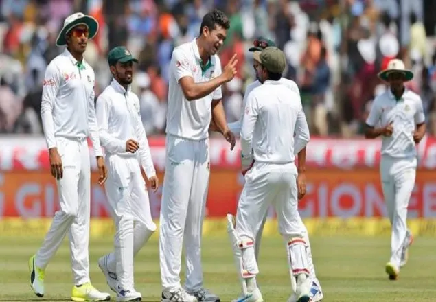 টসে হেরে ফিল্ডিংয়ে বাংলাদেশ