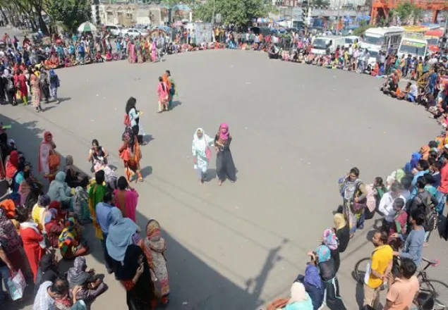 ফের অবরোধের ডাক গার্হস্থ্য অর্থনীতির শিক্ষার্থীদের