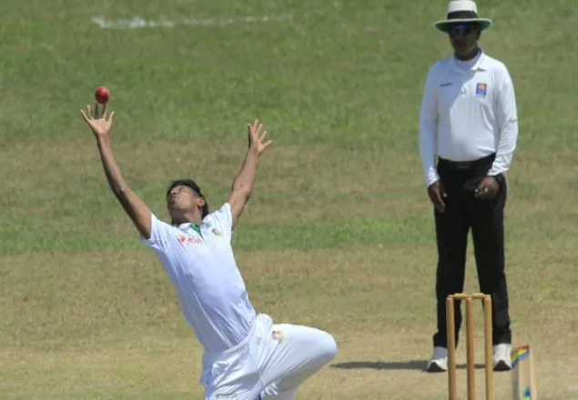 আঘাতের পর আঘাত হানছে টাইগাররা 