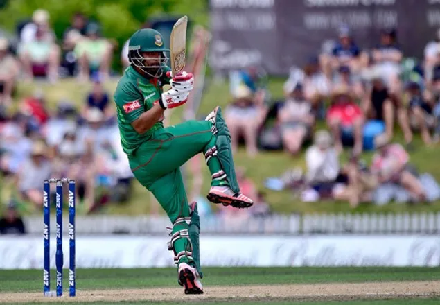 বিপদের পর দারুণ ব্যাটিংয়ে টাইগাররা 