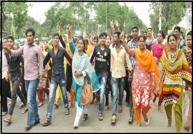 বেতন-ভাতা পরিশোধের দাবিতে রাজধানীতে শ্রমিক বিক্ষোভ 