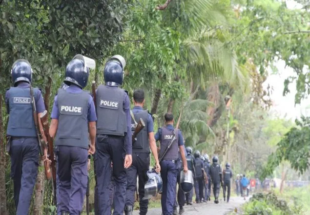 নাসিরপুরে আত্মঘাতী বিস্ফোরণে ৭/৮ জঙ্গি নিহত