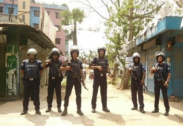 ‘কুমিল্লার আস্তানায় কোনো জঙ্গি নেই, বিস্ফোরক রয়েছে’