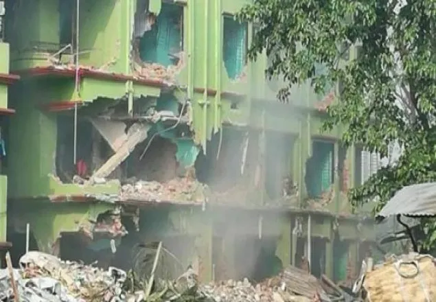 পাঁচ দিনেও বিস্ফোরকমুক্ত হয়নি আতিয়া মহল