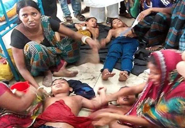কৃমিনাশক ট্যাবলেট খেয়ে অসুস্থ শিক্ষার্থীরা বাড়ি ফিরছে