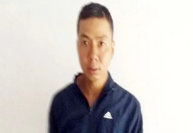 শ্রীনগর বিমানবন্দরে দুই গ্রেনেডসহ জোয়ান আটক