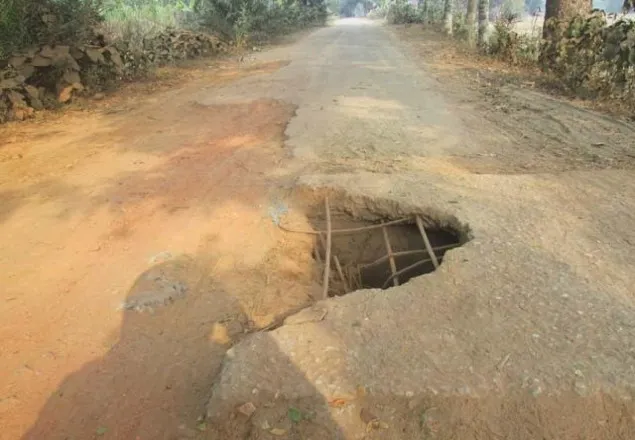 প্রতিদিনই ছোট-বড় দুর্ঘটনা ঘটছে ঝিনাইদহে