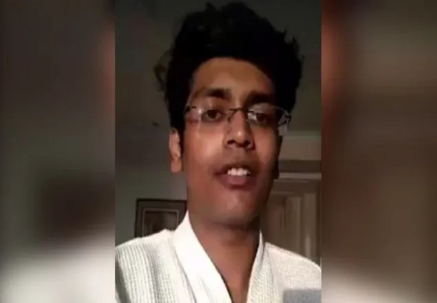 আত্মহত্যার পদ্ধতি সম্বলিত একটি ভিডিও ফেসবুকে পোস্ট করে ২০তলা থেকে লাফ!