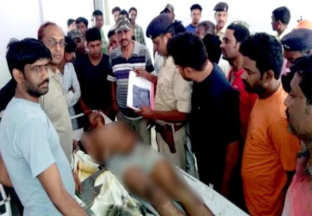 হিন্দু মেয়ের সঙ্গে প্রেম করায় মুসলিম যুবককে পিটিয়ে হত্যা