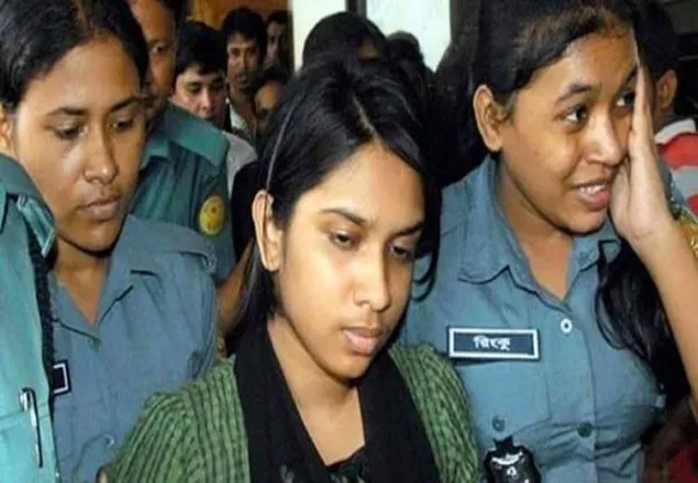 ঐশীর সঙ্গে একান্তে কথা বললেন হাইকোর্ট
