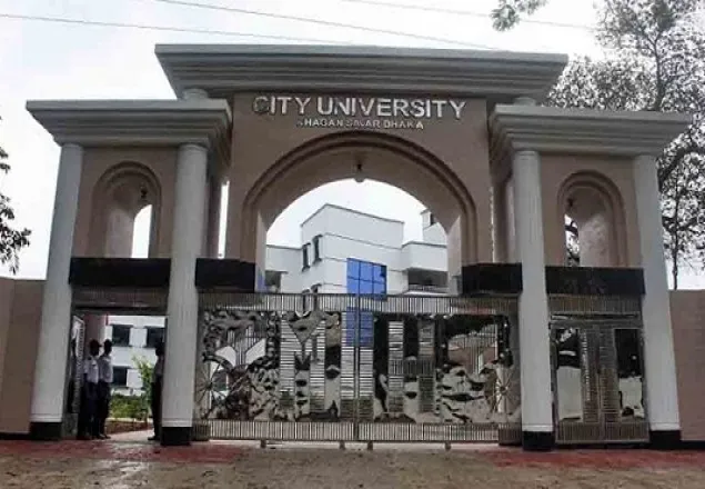 বহিরাগতদের হামলায় সিটি ইউনিভার্সিটির শিক্ষার্থী নিহত, গুলিবিদ্ধ ২