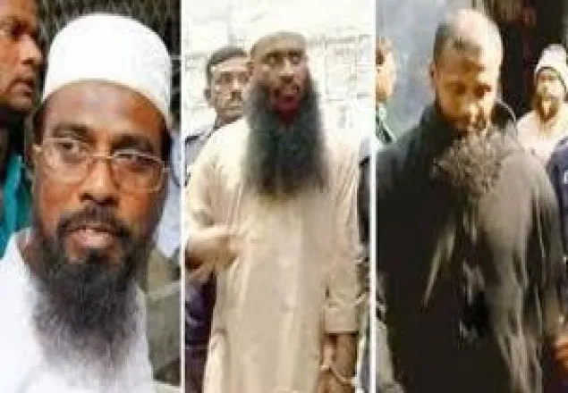 নিজ গ্রামেই দাফন সম্পন্ন ৩ জঙ্গির