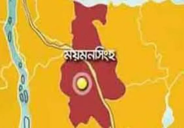 প্রকাশ্যে যুবককে কুপিয়ে খুন করল বন্ধুরা