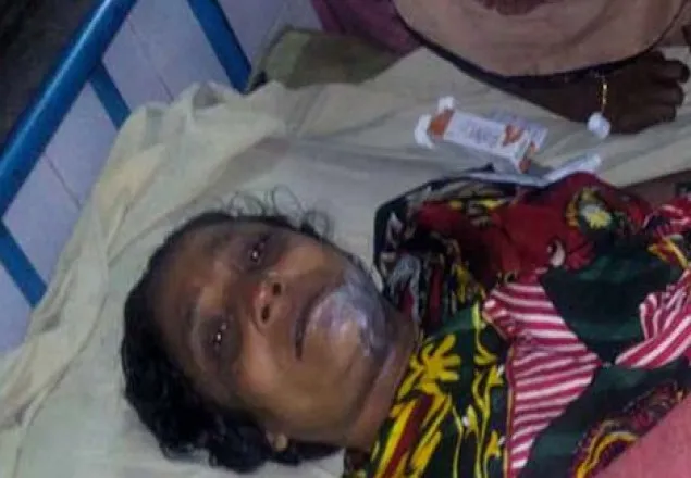  গাইবান্ধায় দুর্বৃত্তদের এসিডে মা-মেয়ে দগ্ধ