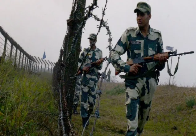 বুড়িমারী সীমান্তে বিএসএফের হাতে বাংলাদেশি আটক