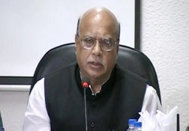 সংবিধান না মানলে রাজনীতি করার অধিকার নেই: নাসিম