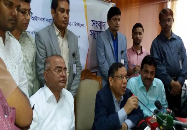 ‘কোনো দেশের প্রধান বিচারপতিরা এত কথা পাবলিকলি বলেন না’