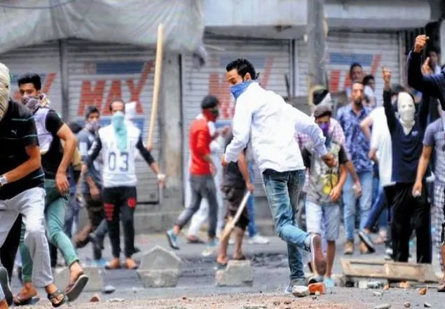 কাশ্মীর কি ভারতের হাতছাড়া হতে চলেছে?