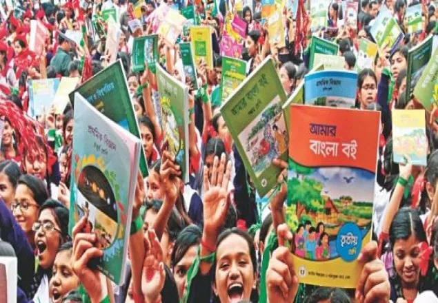 মাধ্যমিক পর্যায়ে ১২টি পাঠ্যবইয়ে পরিবর্তন আসছে
