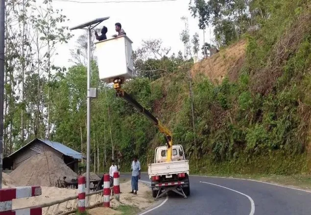 বান্দরবান শহর আলোকিত সোলার স্ট্রিটের আলোয়