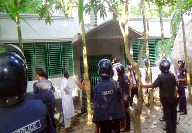 গৌরনদীতে জঙ্গি আস্তানা সন্দেহে ‘অপারেশন লাস্ট এপ্রিল’
