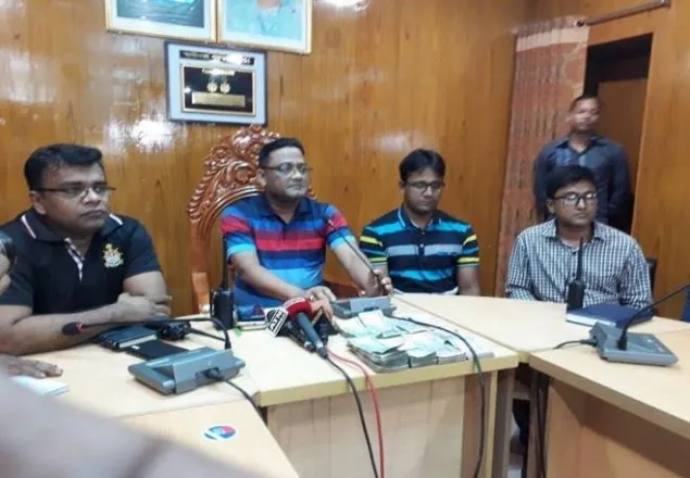 প্রতারক জ্বীনের বাদশাকে সহযোগিতা পুলিশ সুপারের!