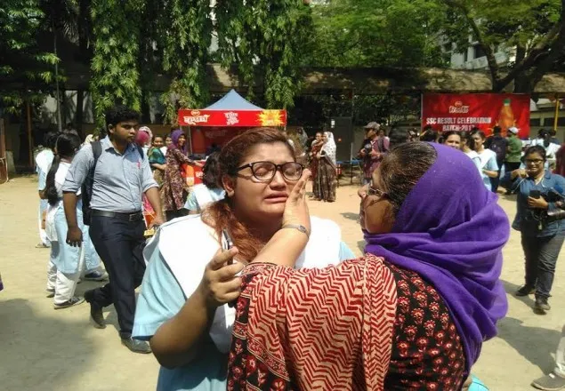 আশানুরূপ ফল না হওয়ায় হতাশ অনেক শিক্ষার্থী  