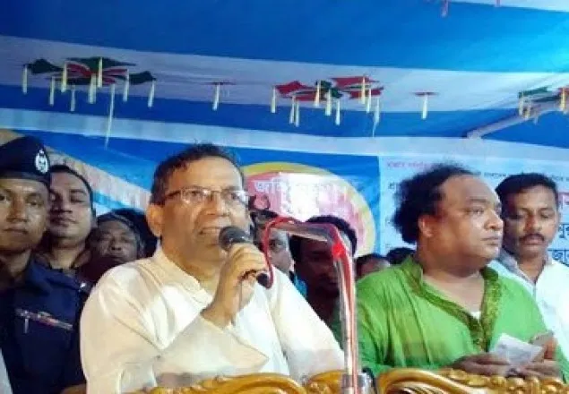জঙ্গিবাদ ছেড়ে স্বাভাবিক জীবনে ফিরলে বুকে টেনে নেব : আইনমন্ত্রী