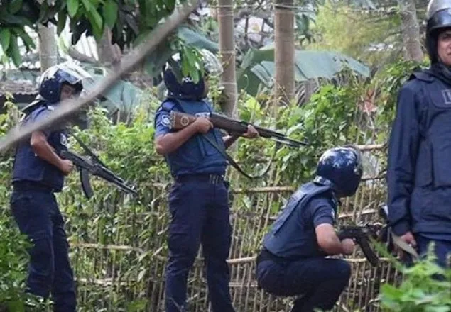 এবার জঙ্গি আস্তানা সন্দেহে নাটোরে একাধিক বাড়ি ঘেরাও 