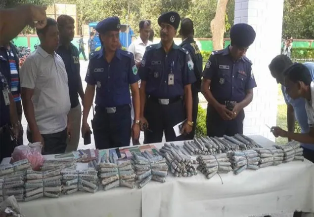 ভারত থেকে আসছে জঙ্গিদের বিস্ফোরক