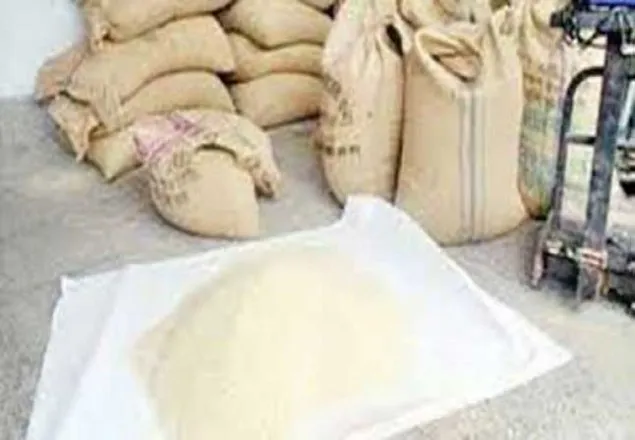 কালিয়ায় ইউপি সদস্যের বিরুদ্ধে ভিজিডি কার্ডের চাল আত্মসাতের অভিযোগ 