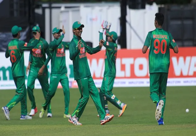 অভিষেকের প্রথম ওভারেই উইকেট পেলেন সানজামুল 