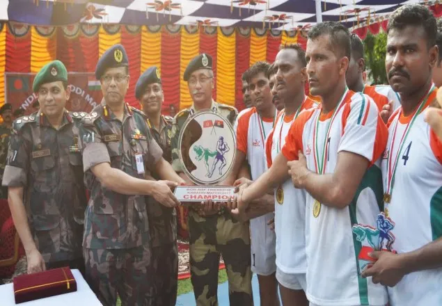 বেনাপোলে বিজিবি ও বিএসএফের মধ্যে ফ্রেন্ডলি কাবাডি ম্যাচ অনুষ্ঠিত