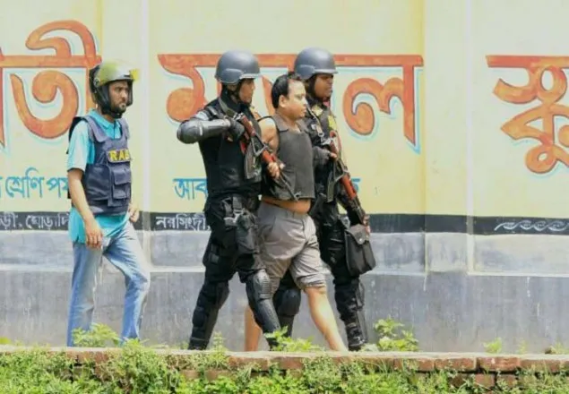 জঙ্গি সন্দেহে আটক ৫ জনের ৩ জনকে ছেড়ে দিয়েছে র‌্যাব