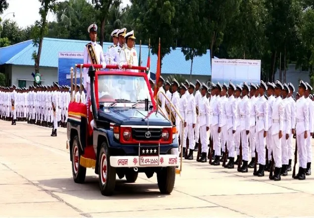 নবীন নাবিকদের শিক্ষা সমাপনী কুচকাওয়াজ অনুষ্ঠিত