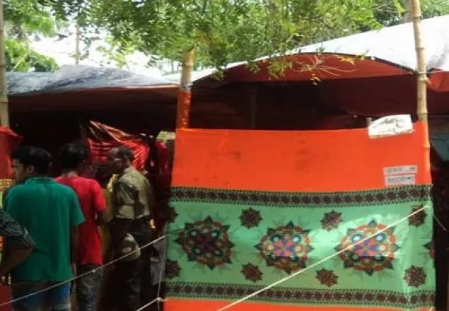 অবৈধভাবে সিল মারার অপরাধে নৌকা প্রতীকের এজেন্ট আটক