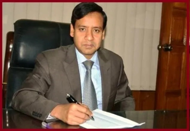 নষ্ট সমাজে উৎকট দুর্গন্ধের মহামারী! 