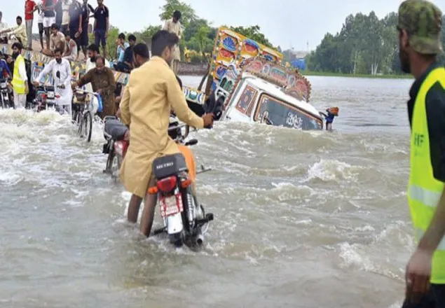 ভারতে বৃষ্টি ও বজ্রপাতে ২৩ জনের মৃত্যু