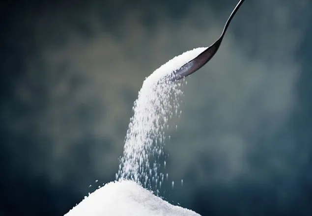চিনিতে মিষ্টির বদলে কেন এতো ঝাঁজ?