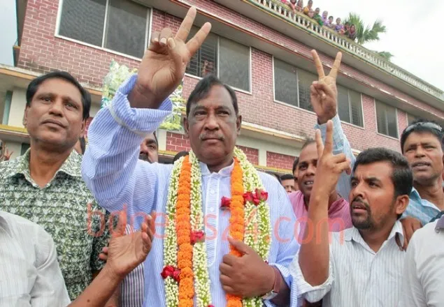দায়িত্ব পালনে বাধা নেই মেয়র মান্নানের