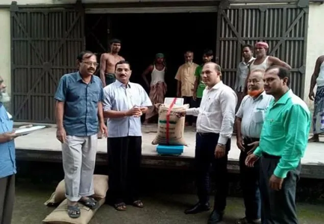 পলাশবাড়ী খাদ্য গুদামে চাল সংগ্রহ উদ্বোধন
