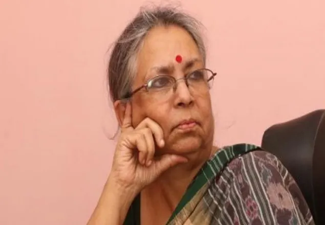 সুলতানা কামালকে নিরাপত্তা দিচ্ছে পুলিশ