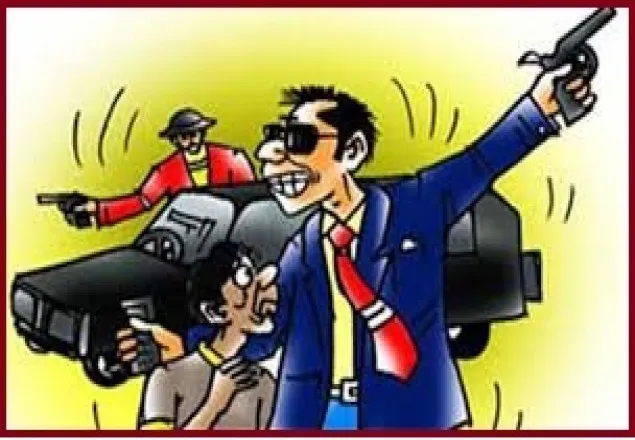 নারায়ণগঞ্জে পিস্তল ঠেকিয়ে ব্যবসায়ীদের ৫৩ লাখ টাকা ছিনতাই 
