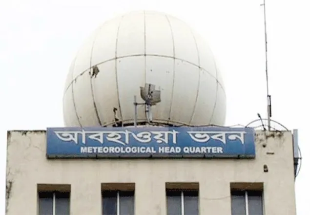 ভারী বর্ষণের পূর্বাভাস, আছে পাহাড় ধসেরও 