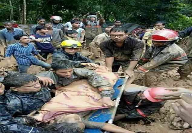 পাহড় ধসে ক্ষতিগ্রস্তদের পাশে দাঁড়াতে জামায়াতের আহ্বান