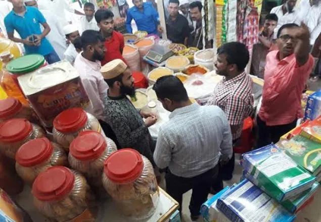 ভোলায় ভ্রাম্যমান আদালতের অভিযানে ৫ ব্যবসায়ীর জরিমানা