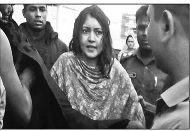 সাত তলা থেকে লাফিয়ে আত্মহত্যার চেষ্টা মডেলের