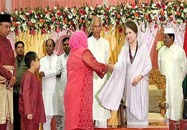 ক্ষমতা ছেড়ে নিরপেক্ষ নির্বাচন দিন: খালেদা জিয়া