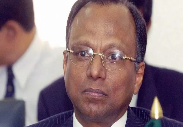 আমার দেশ সম্পাদক মাহমুদুর রহমানের বাসায় ডিবি