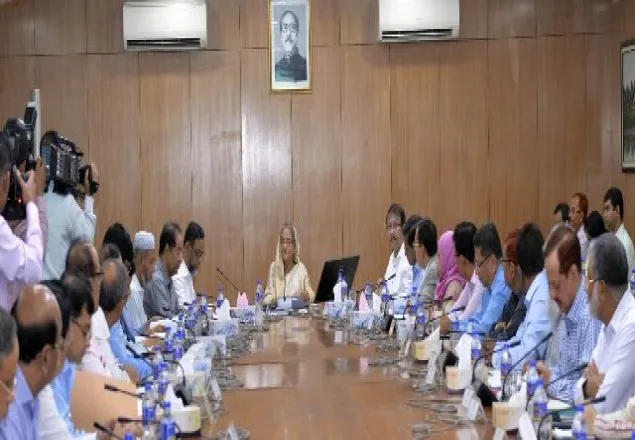 বেতন বাড়ানো হয়েছে, দুর্নীতি বন্ধ করুন: প্রধানমন্ত্রী